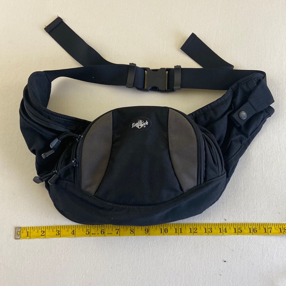 Eagle creek belt bag
